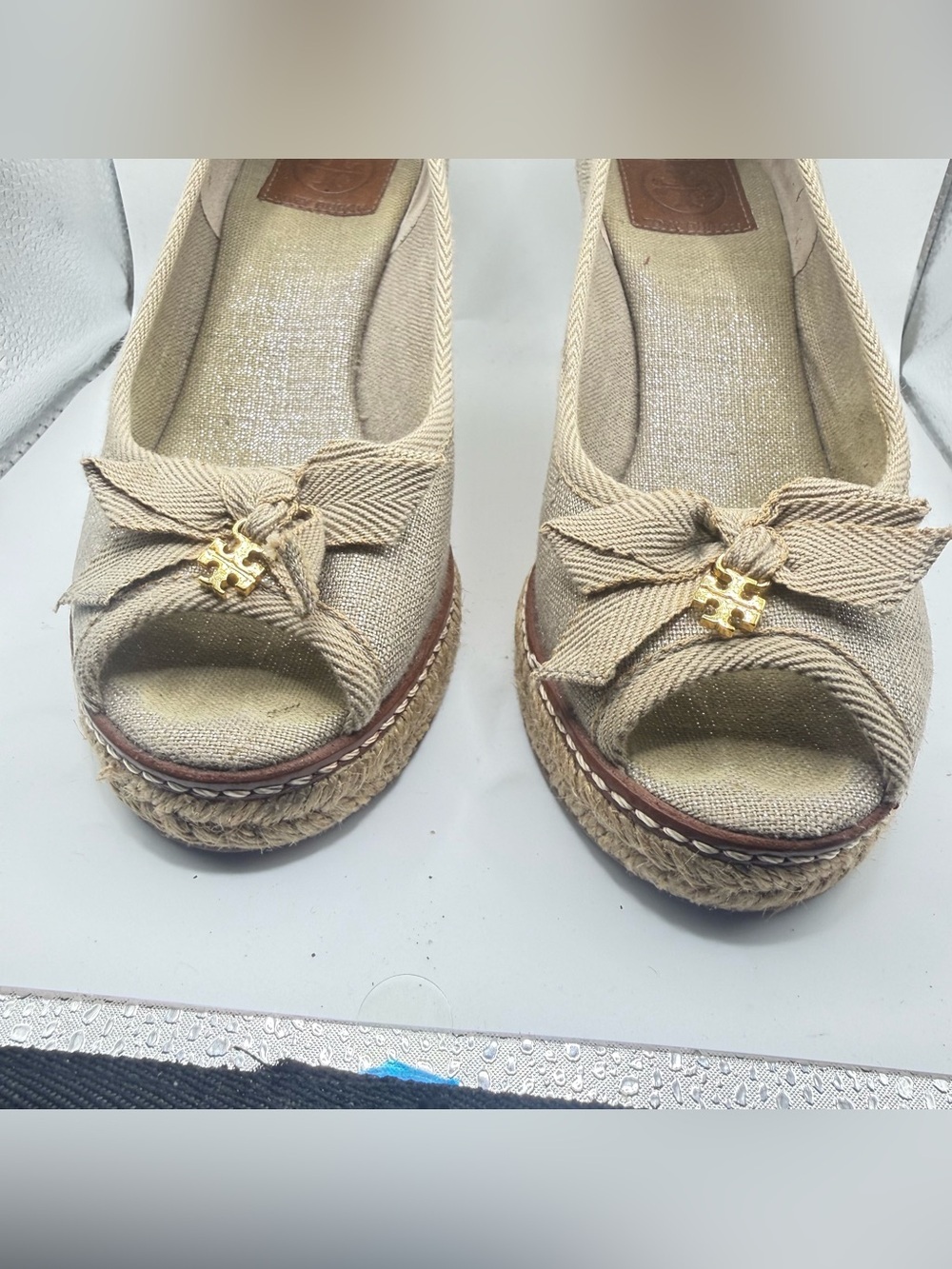 Tory Burch Tan Linen Wedge Espadrilles with Bow and Gold Logo - Picture 5 of 12
